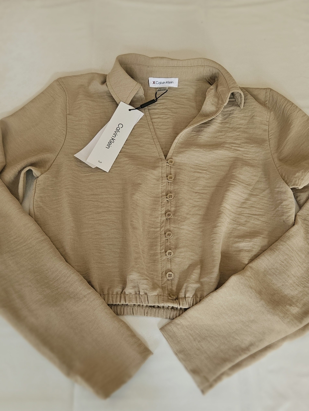 NWT Calvin Klein Beige Long Sleeve Cropped Button Front Top Blouse XS - Picture 14 of 16